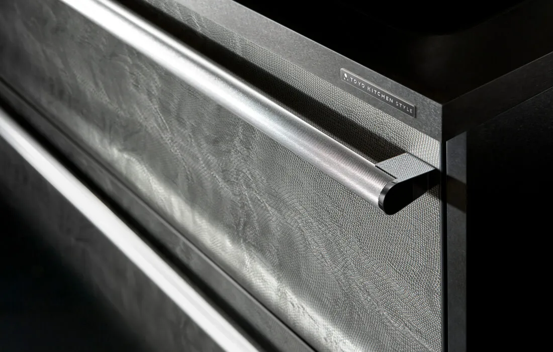 美しさと耐久性が両立するキッチンドア