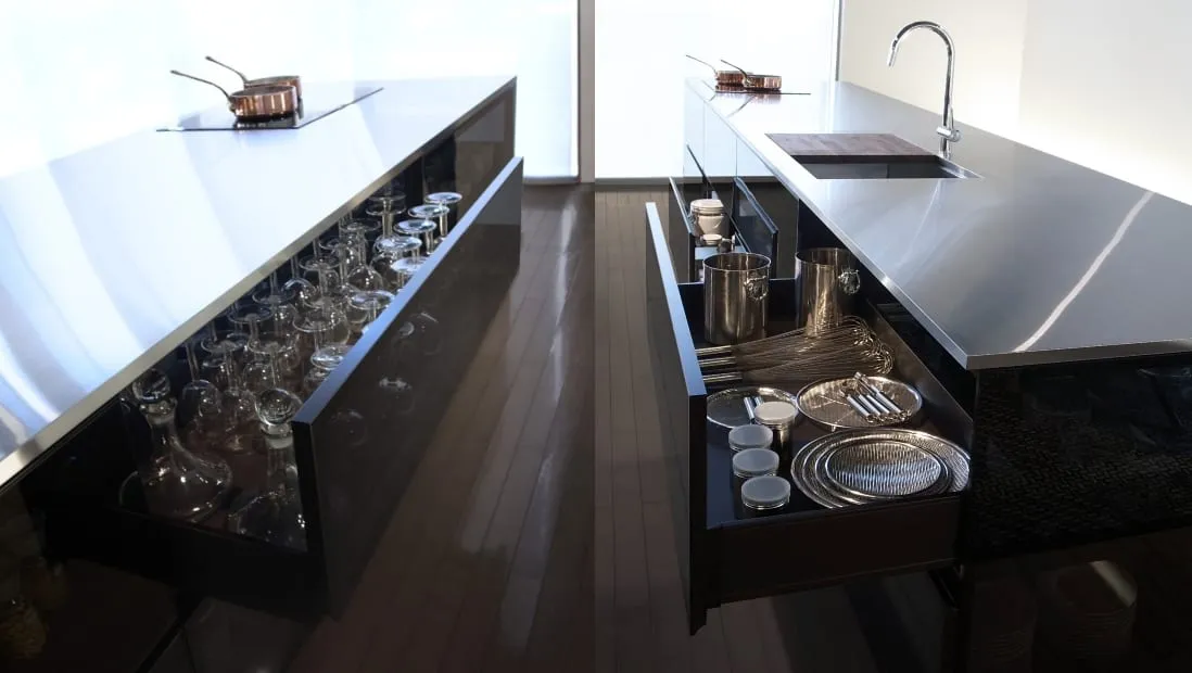 魅せることに特化した透明な収納