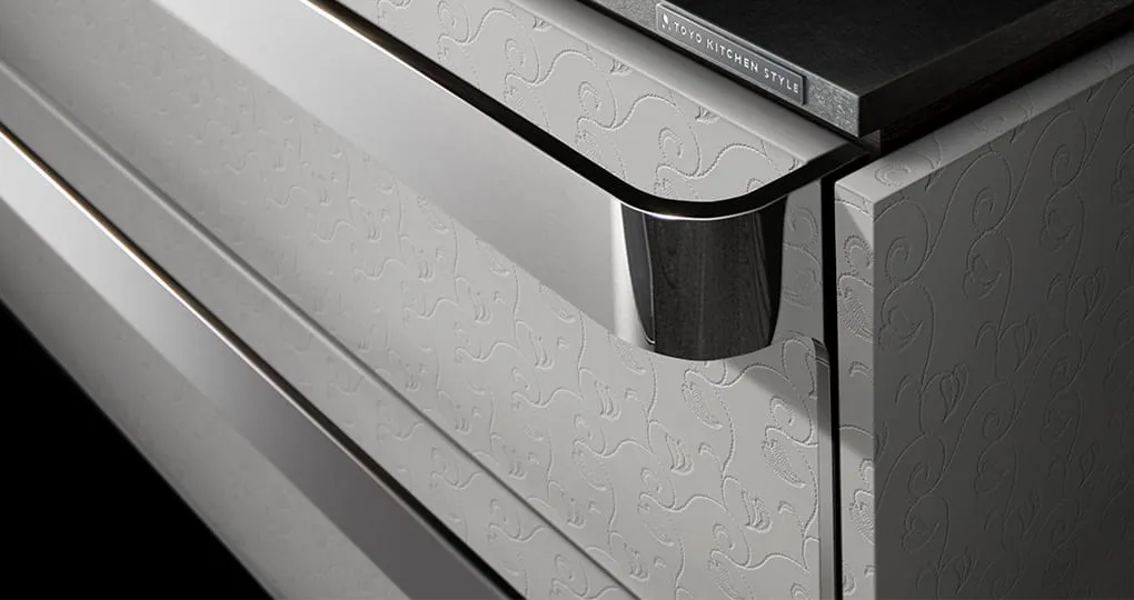 ホワイトアラベスク