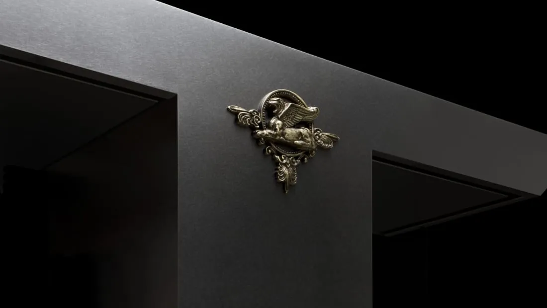 有翼獅子のエンブレム