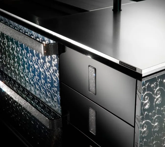 Material Iridescent crystal