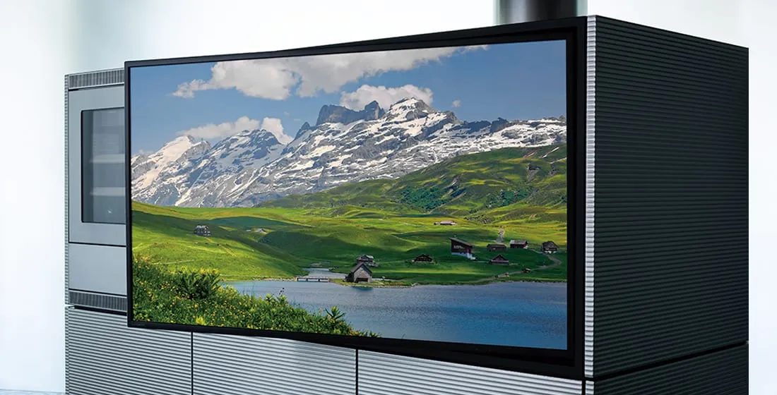 テレビやワインセラーなど、さまざまなビルトインと組み合わせられる