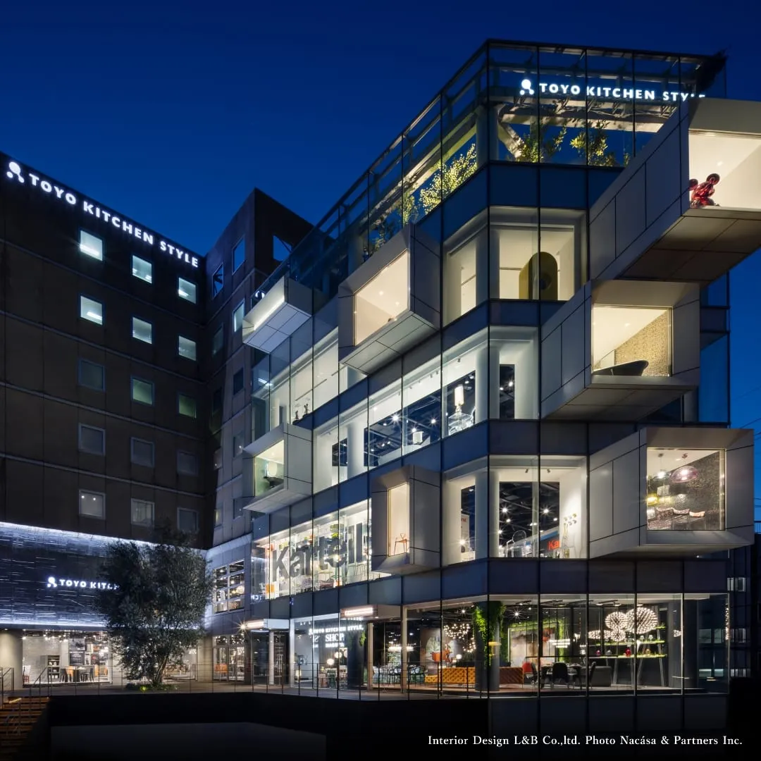 ショールームアシスタント