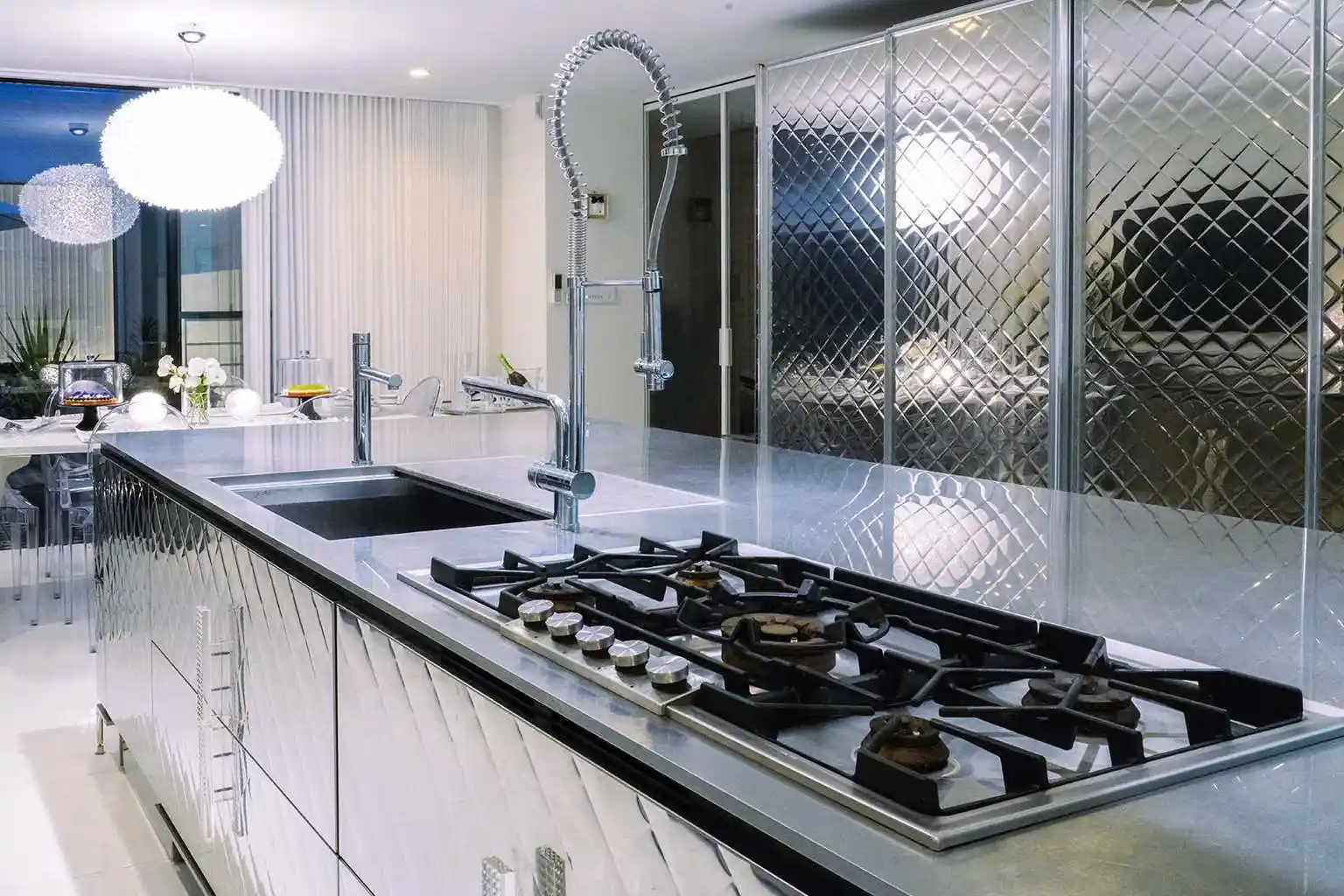 ステンレスのワークトップ