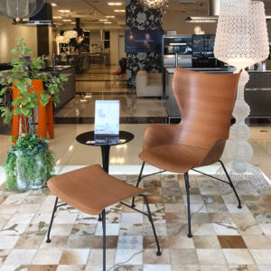 《体に馴染む３次元成形フォルム》Kウッド、カルテル広島入荷