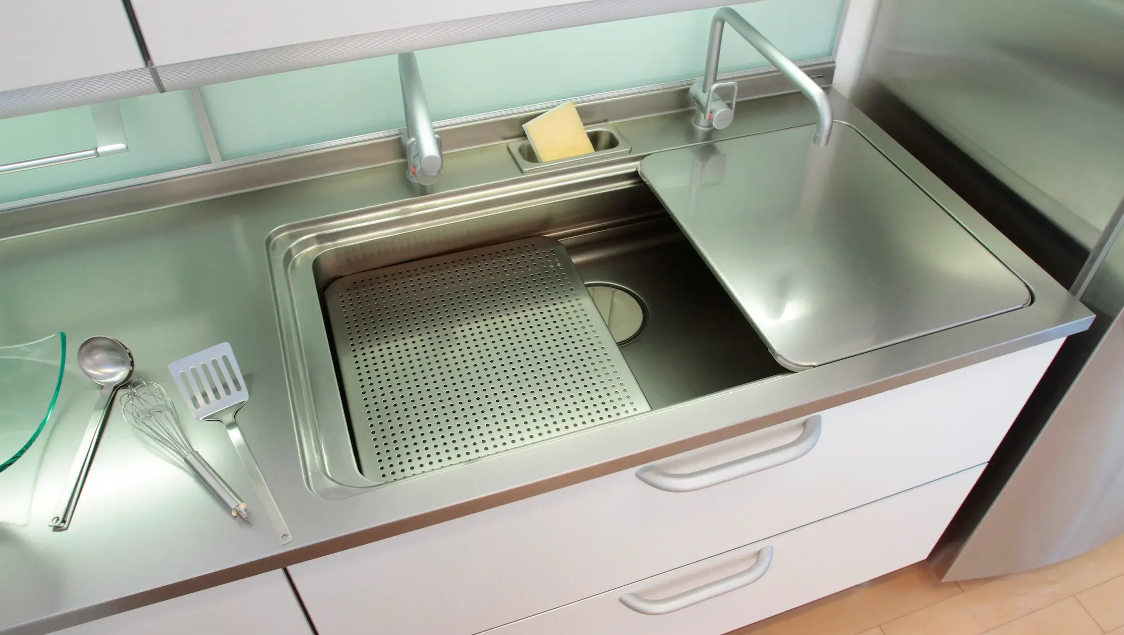 ステンレスキッチンをきれいに保つコツ