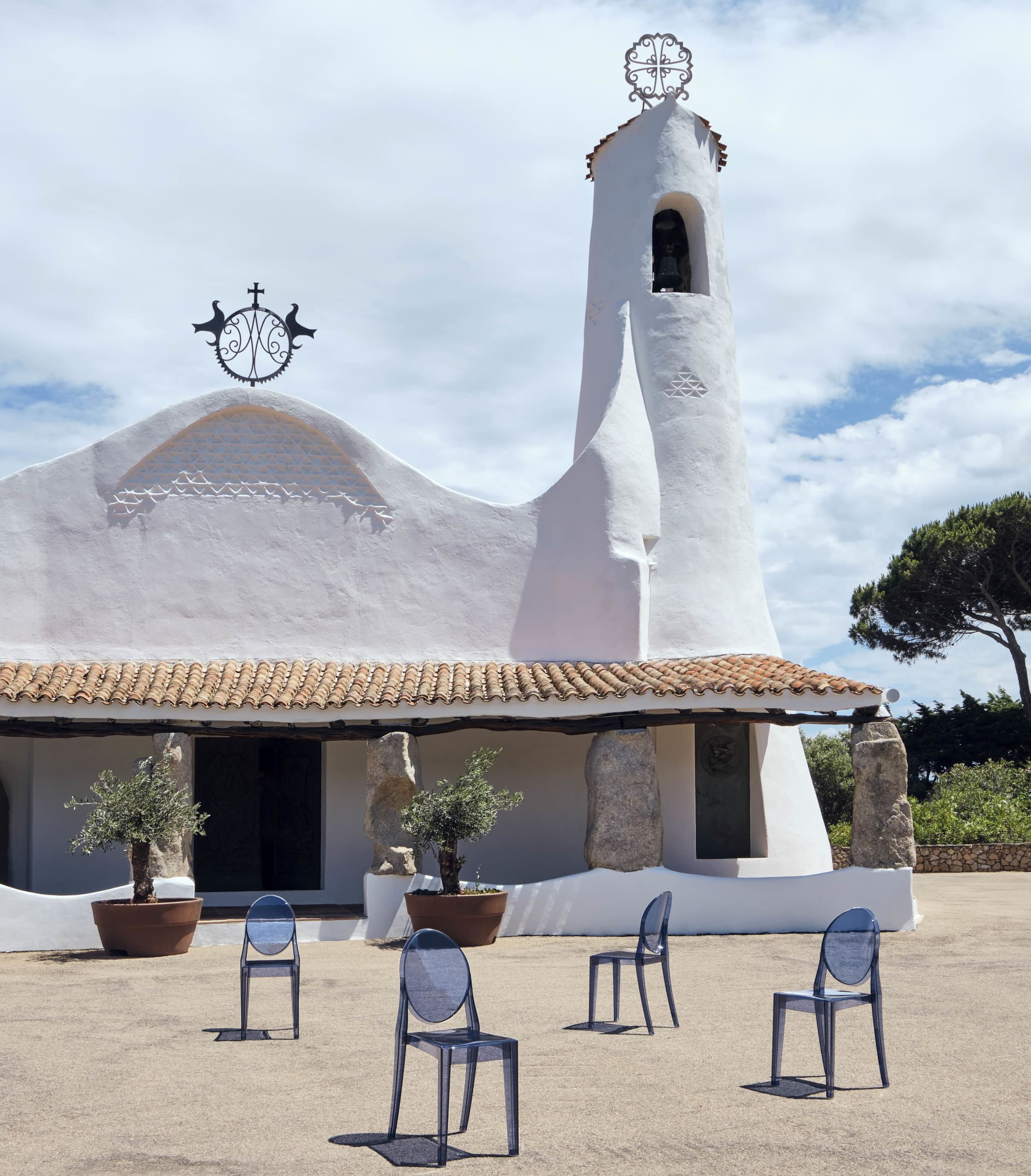 3.光とデザインで満たされる午後 — ポルト・チェルヴォ（Porto Cervo）