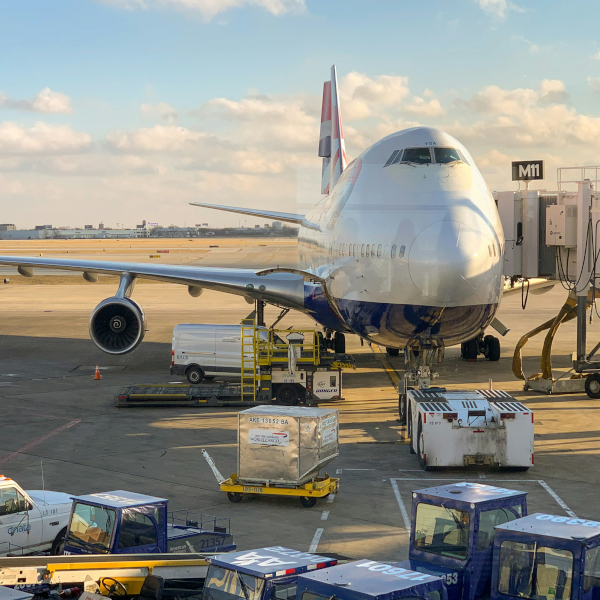 SICISモザイクタイルを最短でお届け「空輸サービス」スタート