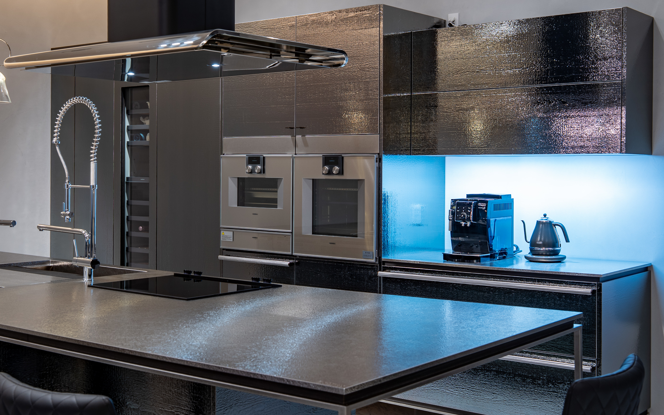 3.トール収納・カウンター｜自由度の高さが、暮らしをカスタムする