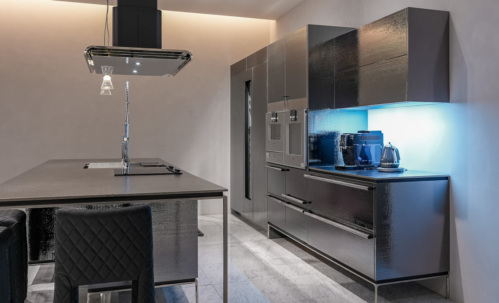 収納は、インテリア。理想の空間を叶えるトーヨーキッチンスタイルの収納選び・実例総まとめ