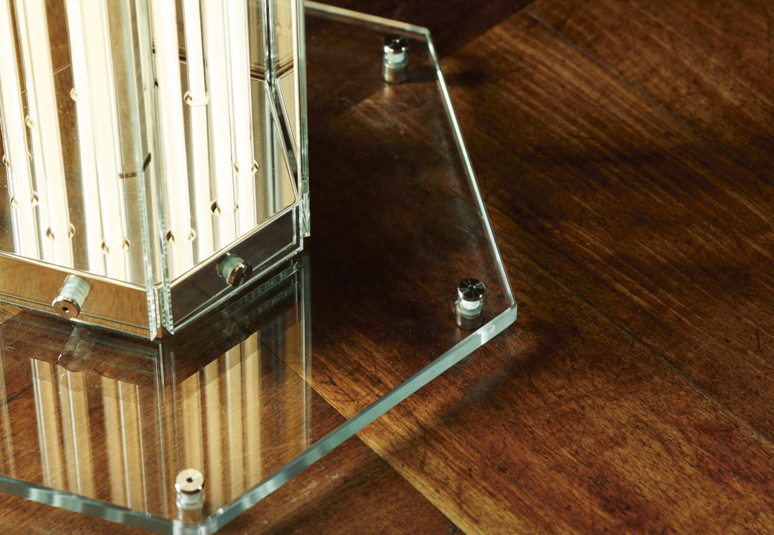 FLOS最新作 スーパーワイヤーT