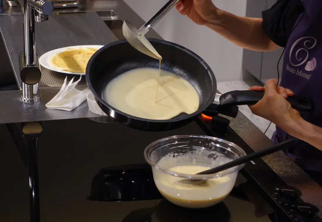 生地を焼く
