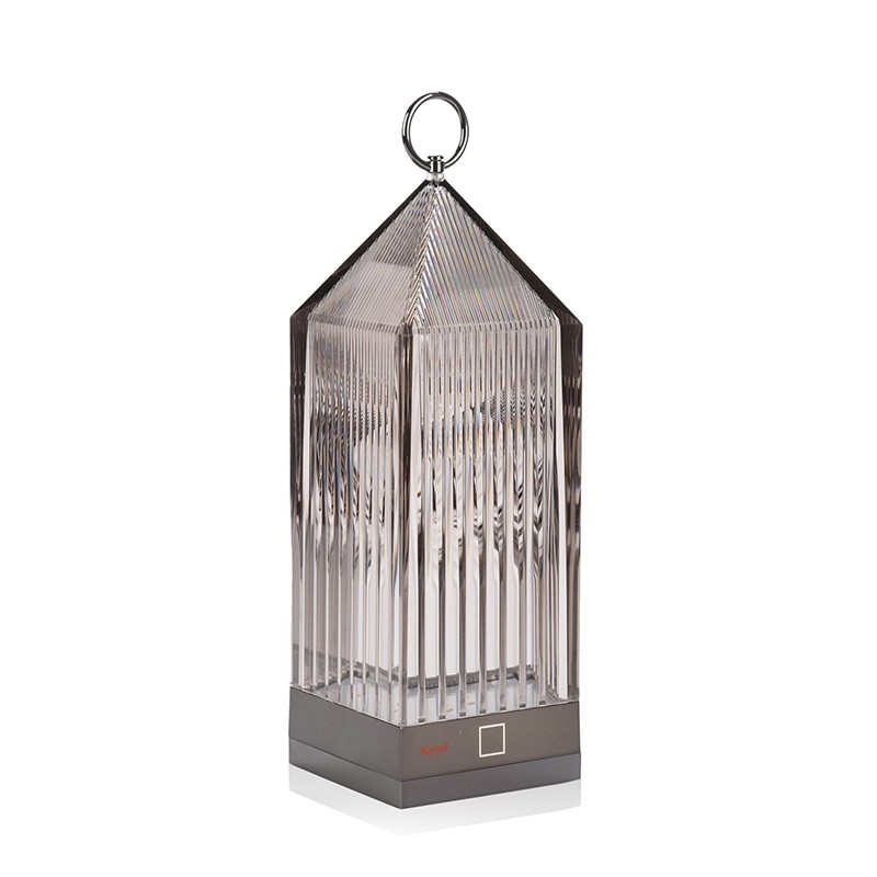照明：ランタン（Kartell）